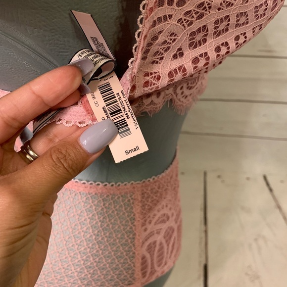 Victoria Secret Set - Picture 7 of 7